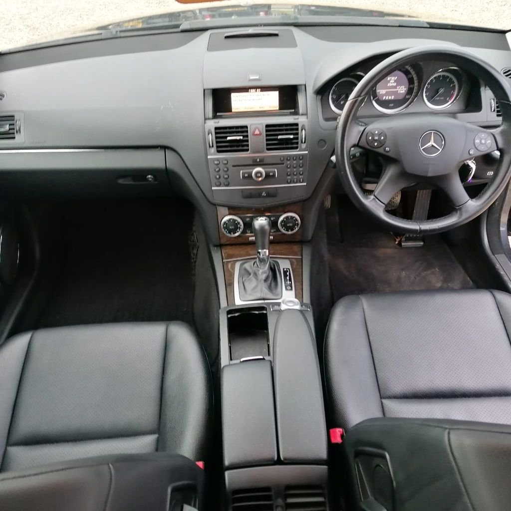Used Mercedes-Benz C Class 2010 for sale - 76481792: Photo 9
