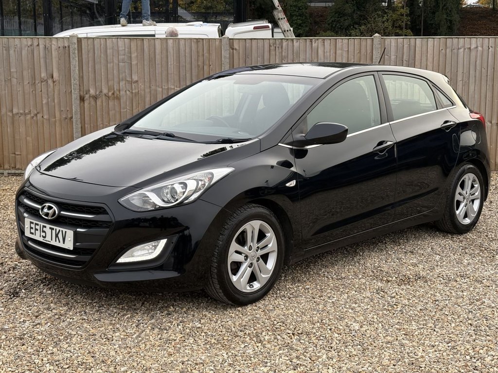 Used Hyundai i30 2015 for sale - 76417115: Photo 1