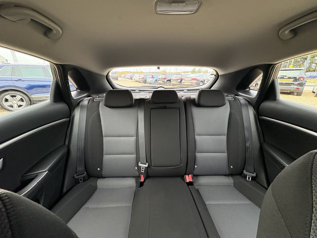 Used Hyundai i30 2015 for sale - 76417115: Photo 16