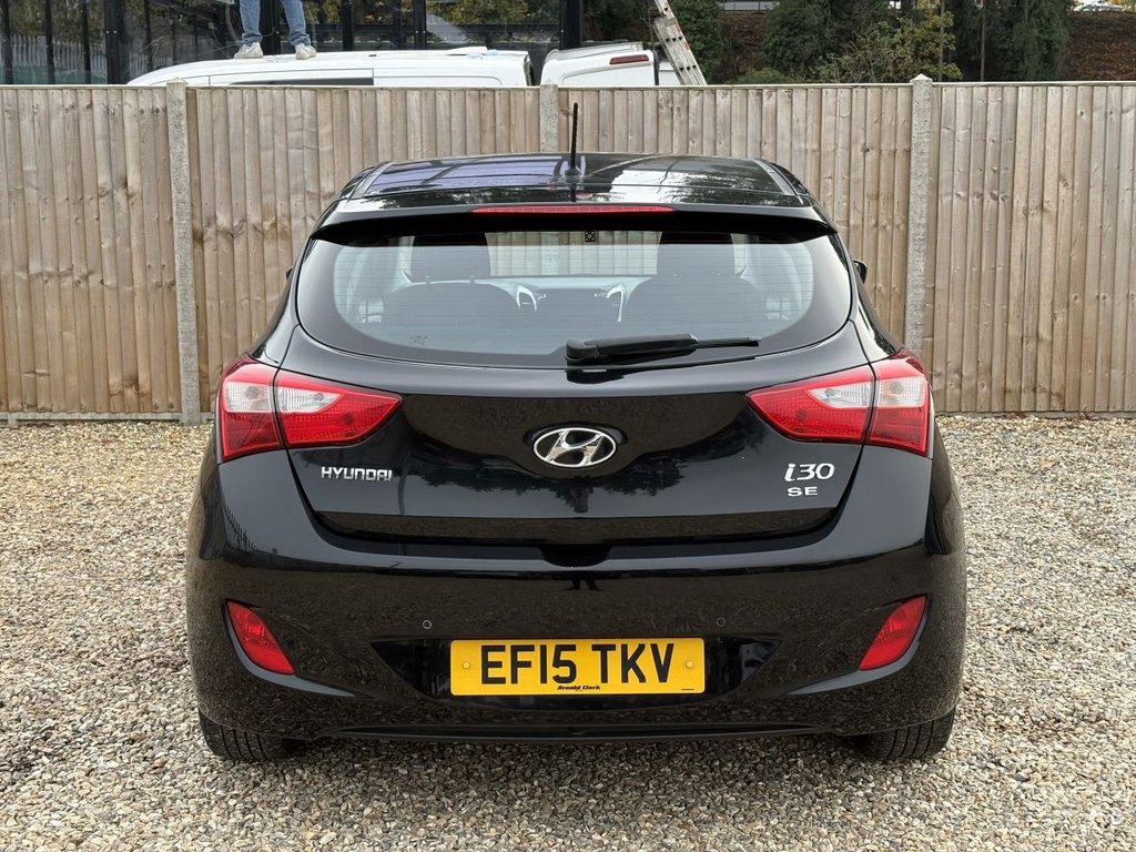 Used Hyundai i30 2015 for sale - 76417115: Photo 4