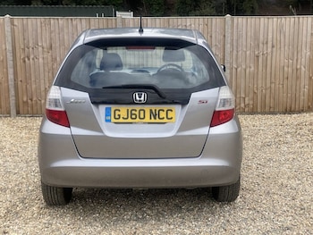 Used Honda Jazz 2010 for sale - 75619305: Photo