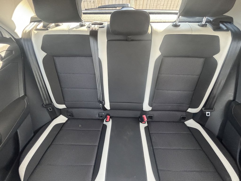 Used Volkswagen T-Roc 2018 for sale - 77952285: Photo 10