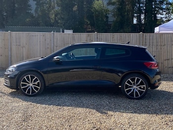 Used Volkswagen Scirocco 2015 for sale - 75911840: Photo