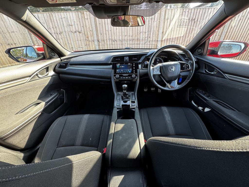 Used Honda Civic 2019 for sale - 75752634: Photo 10