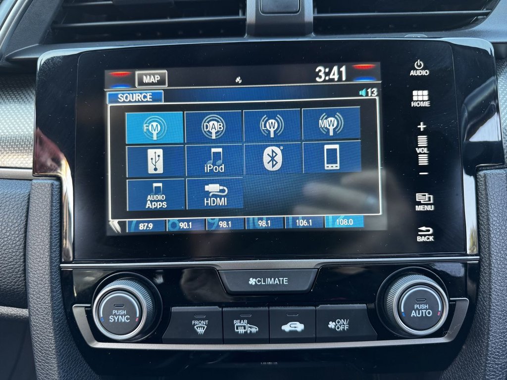 Used Honda Civic 2019 for sale - 75752634: Photo 12