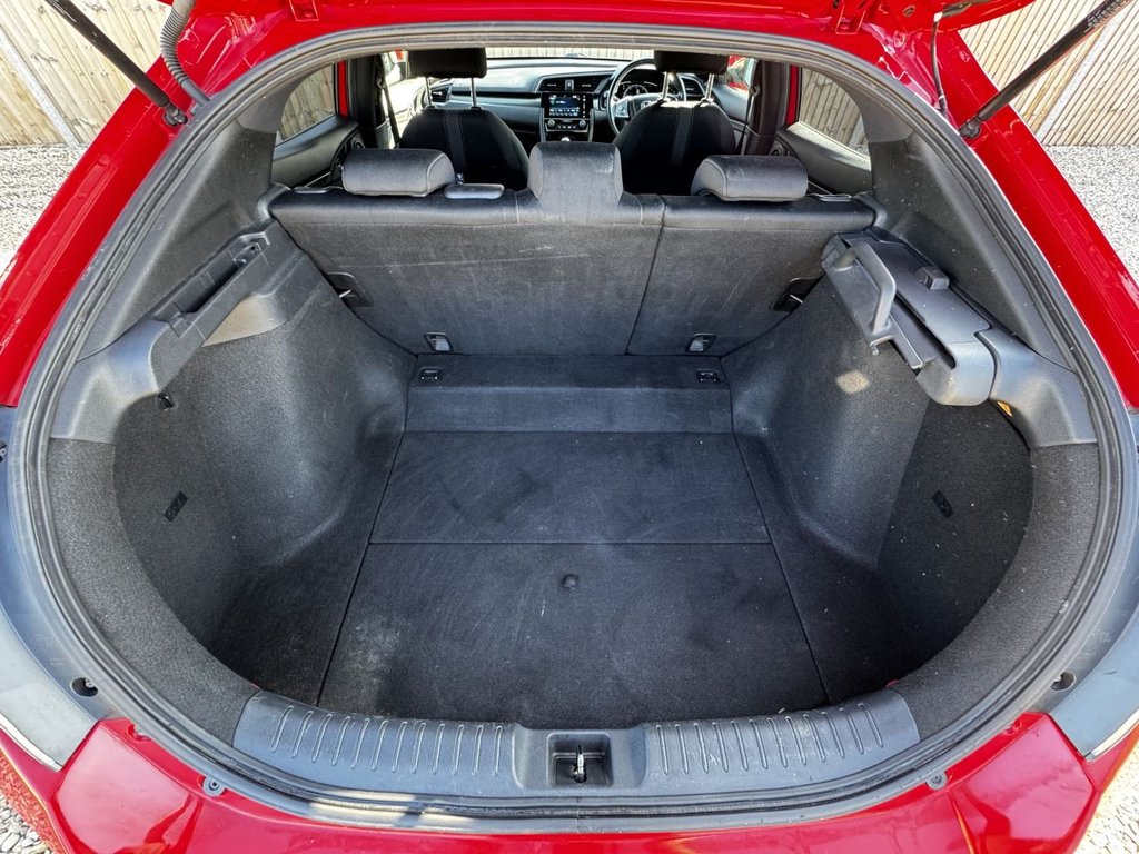 Used Honda Civic 2019 for sale - 75752634: Photo 9