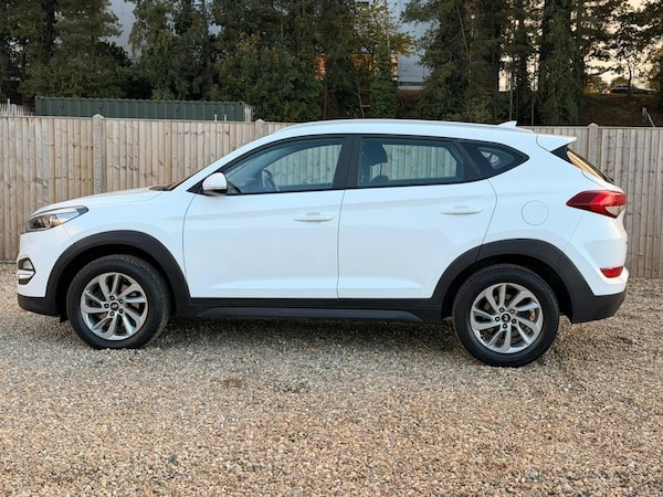 Used Hyundai TUCSON 2017 for sale - 76279355: Photo 2