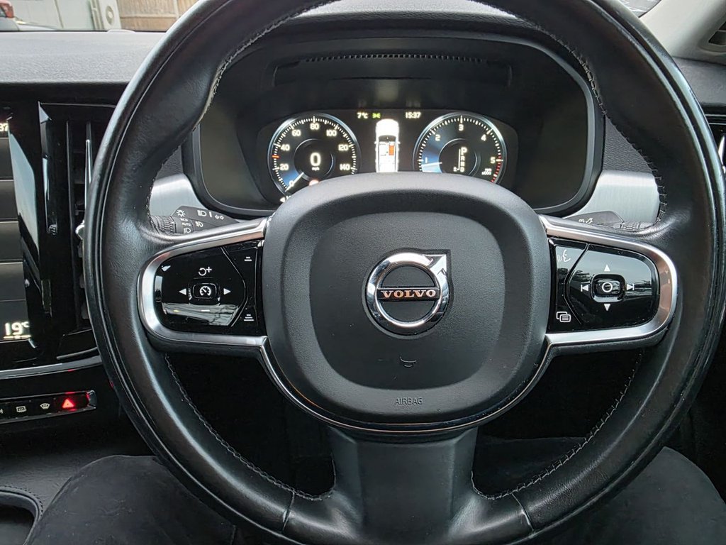 Used Volvo S90 2018 for sale - 77692733: Photo 10