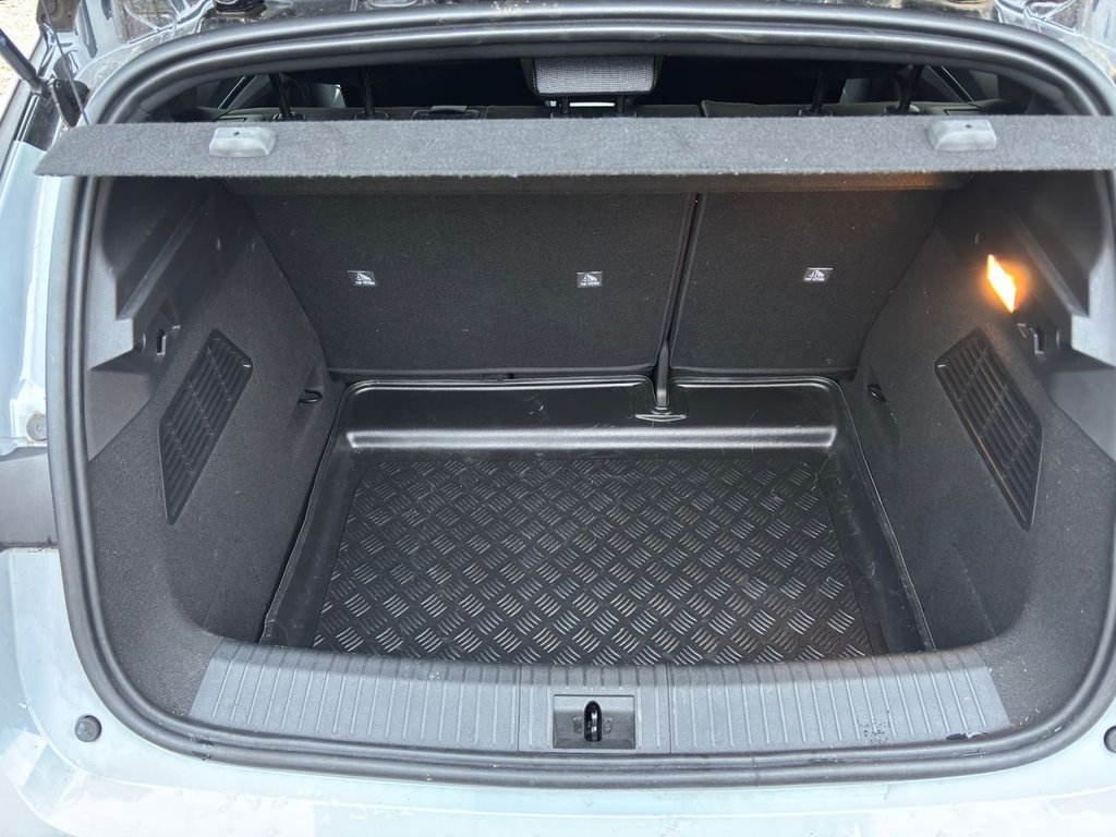 Used Renault Megane E Tech 2023 for sale - 77551856: Photo 9