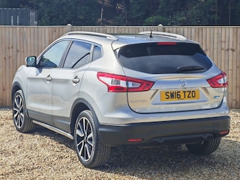 Used Nissan Qashqai 2016 for sale - 74746761: Photo