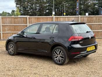 Used Volkswagen Golf 2018 for sale - 75384198: Photo