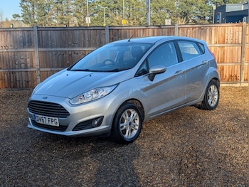 2017 (67) - 1.25 Zetec Hatchback 5dr Petrol Manual Euro 6 (82 ps)
