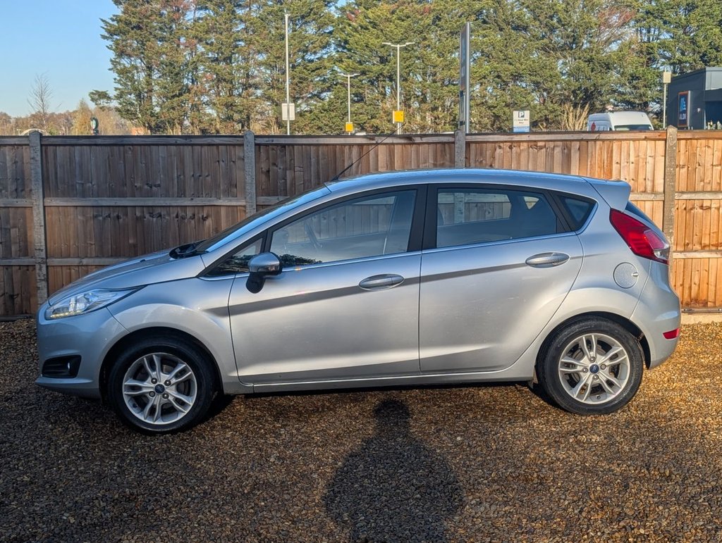 Used Ford Fiesta 2017 for sale - 76711600: Photo 2