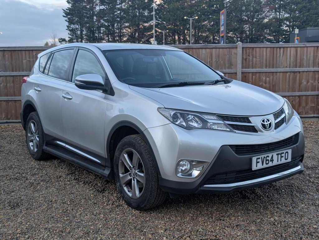 Used Toyota RAV4 2015 for sale - 76356105: Photo 7
