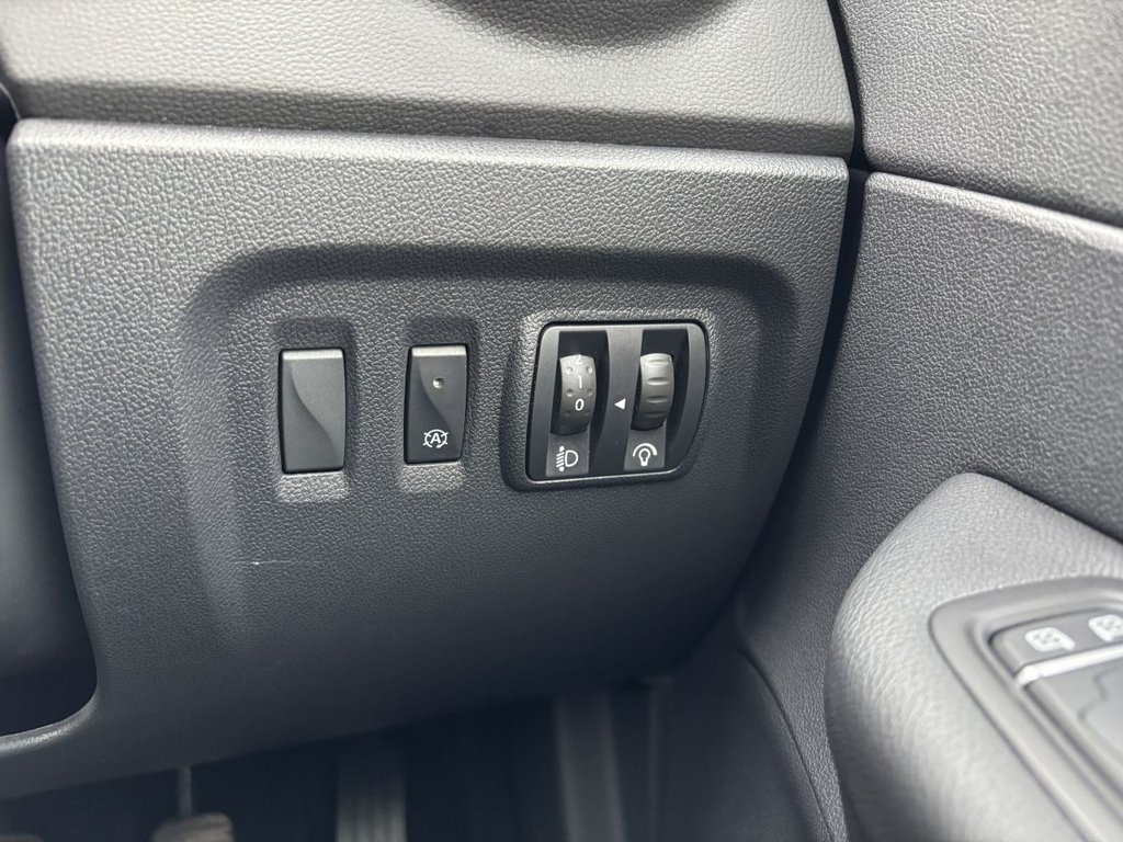 Used Renault Captur 2020 for sale - 76210126: Photo 14