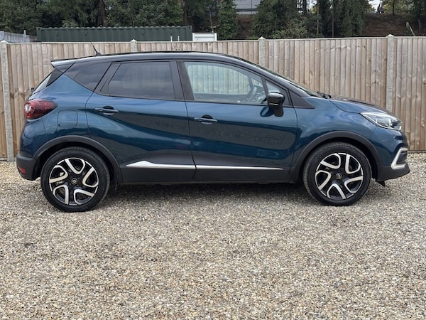 Used Renault Captur 2025 for sale - 76210126: Photo 6