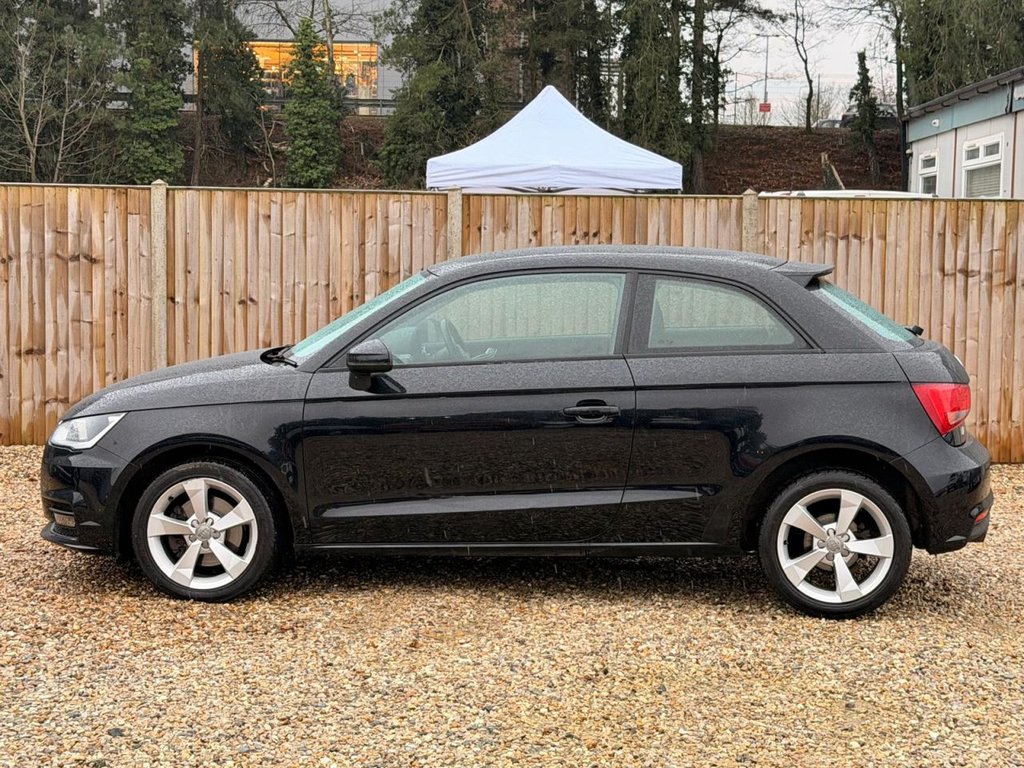 Used Audi A1 2018 for sale - 76985885: Photo 2