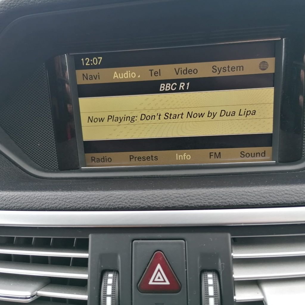 Used Mercedes-Benz E-Class 2011 for sale - 75986201: Photo 16