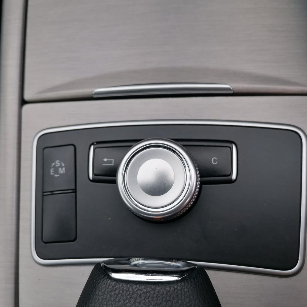 Used Mercedes-Benz E-Class 2011 for sale - 75986201: Photo 21