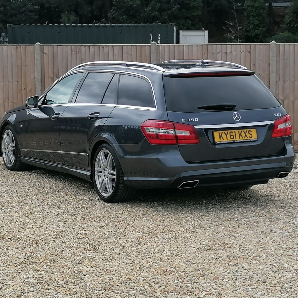 Used Mercedes-Benz E-Class 2011 for sale - 75986201: Photo 3