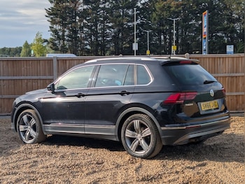 Used Volkswagen Tiguan 2016 for sale - 75960666: Photo