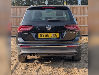 Used Volkswagen Tiguan 2016 for sale - 75960666: Photo