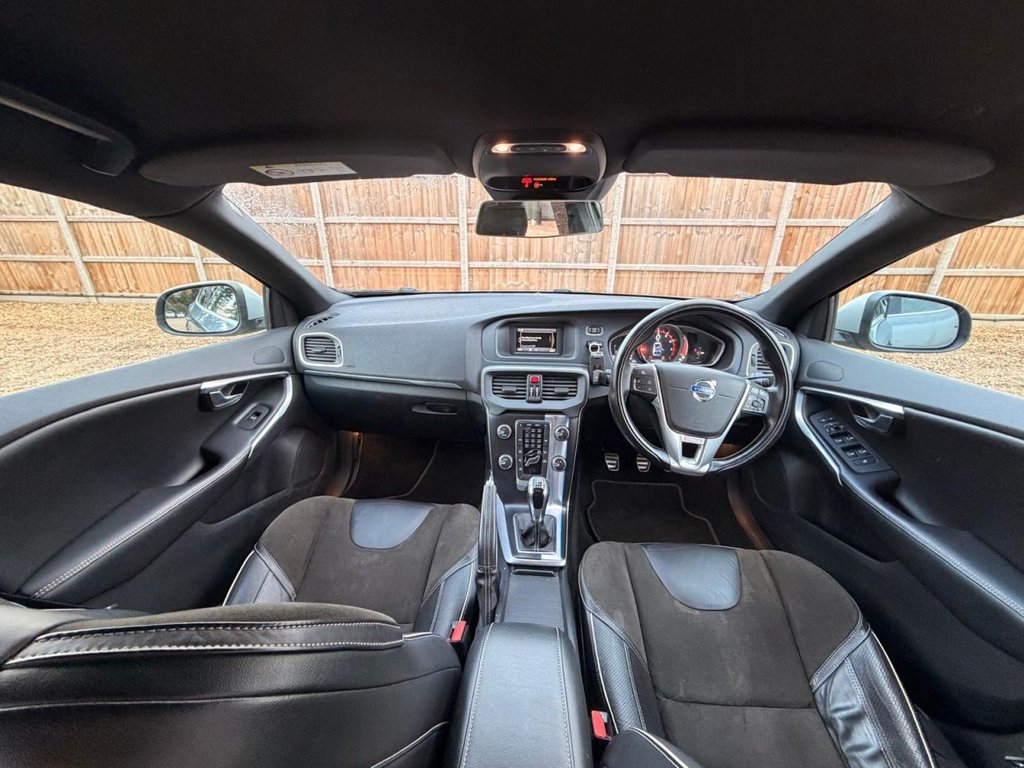 Used Volvo V40 2015 for sale - 76454190: Photo 12