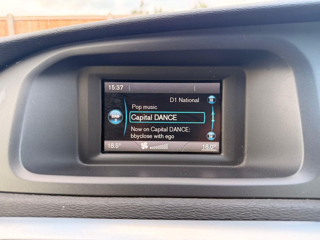 Used Volvo V40 2015 for sale - 76454190: Photo 18