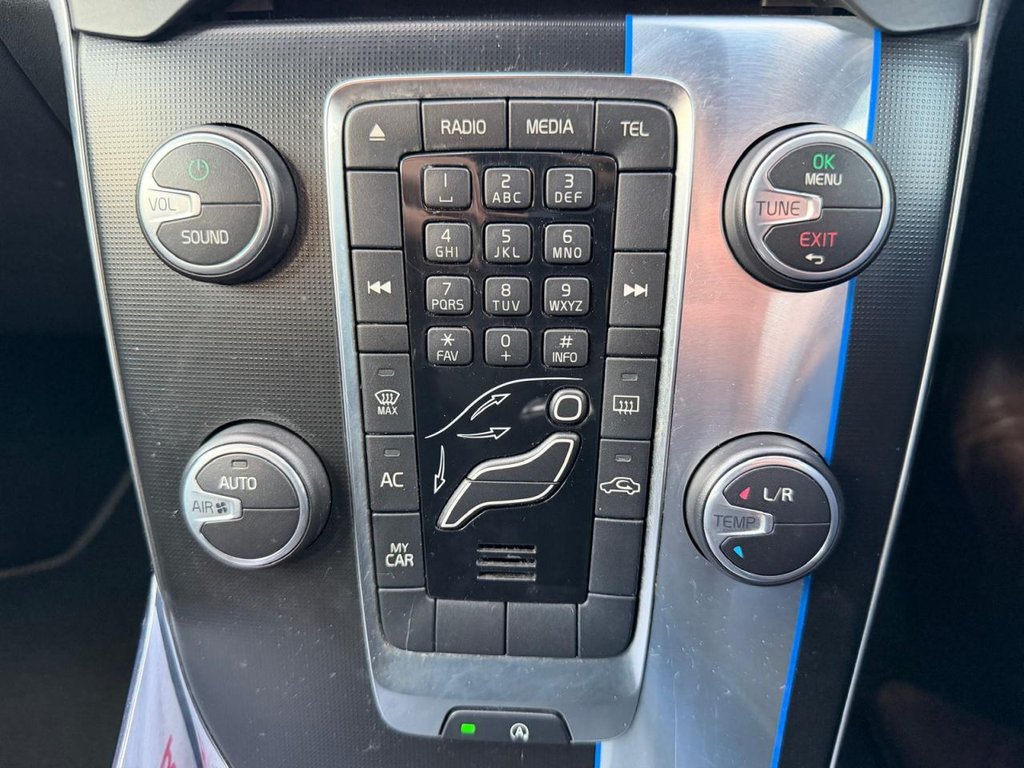 Used Volvo V40 2015 for sale - 76454190: Photo 21