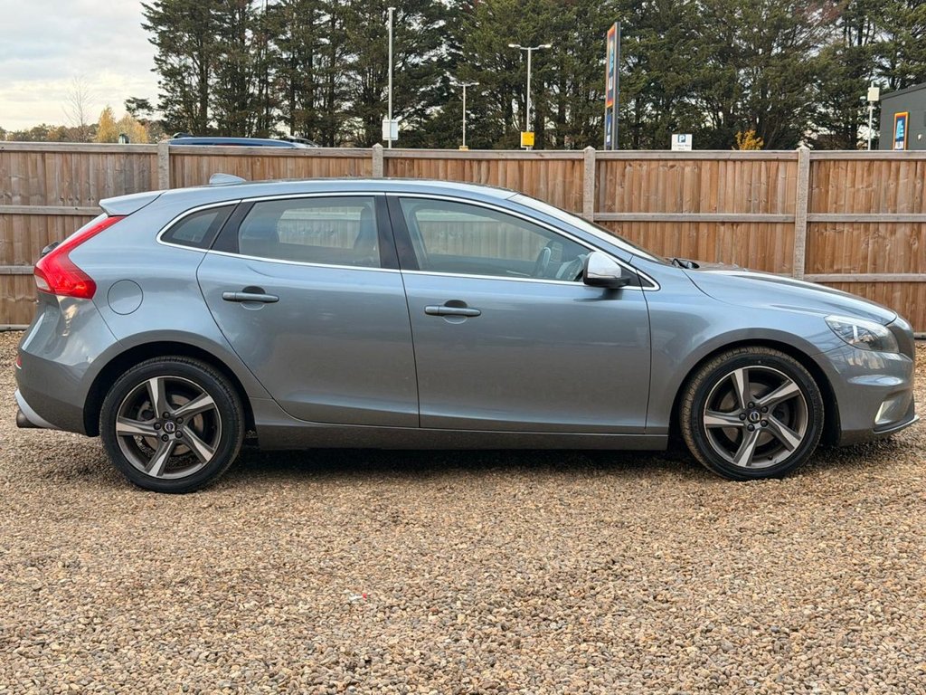 Used Volvo V40 2015 for sale - 76454190: Photo 6