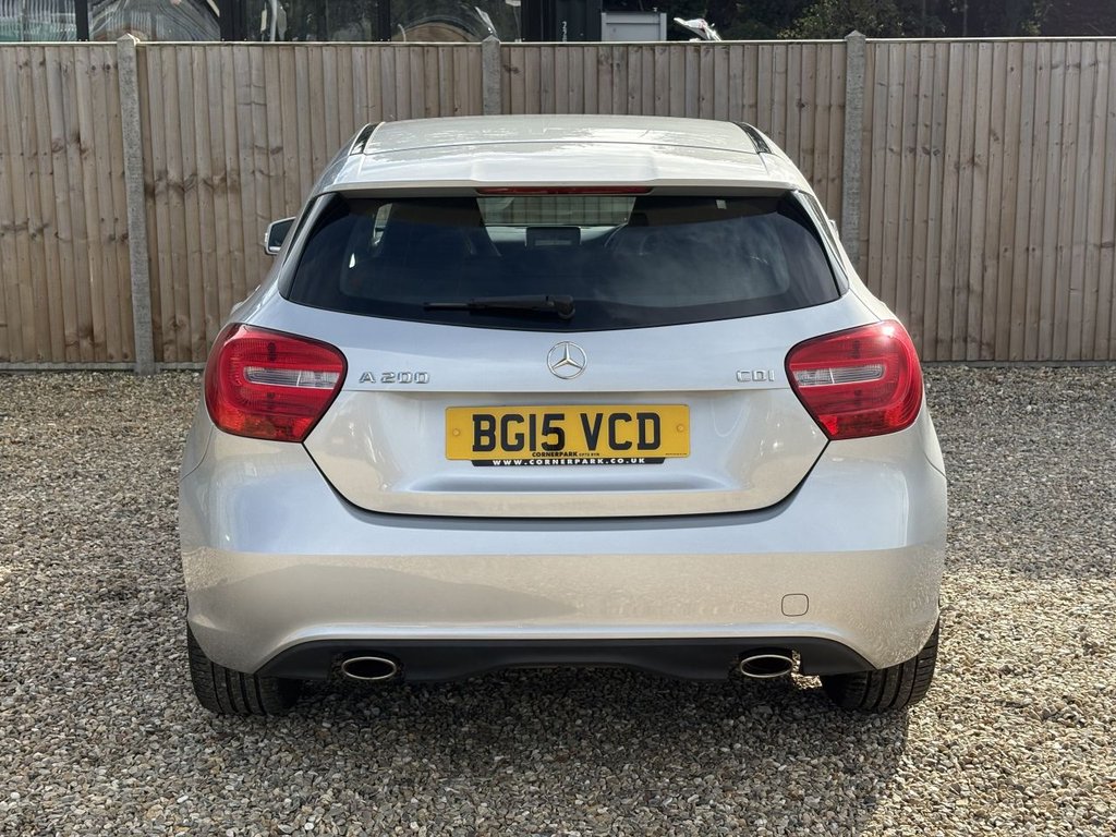 Used Mercedes-Benz A-Class 2015 for sale - 76345356: Photo 4