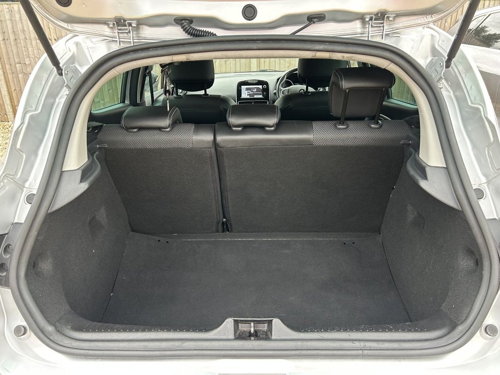 Used Renault Clio 2018 for sale - 78200385: Photo 9