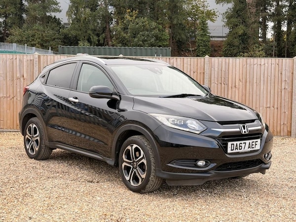 Used Honda HR-V 2017 for sale - 76256387: Photo 7