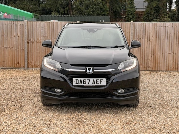 Used Honda HR-V 2017 for sale - 76256387: Photo 8