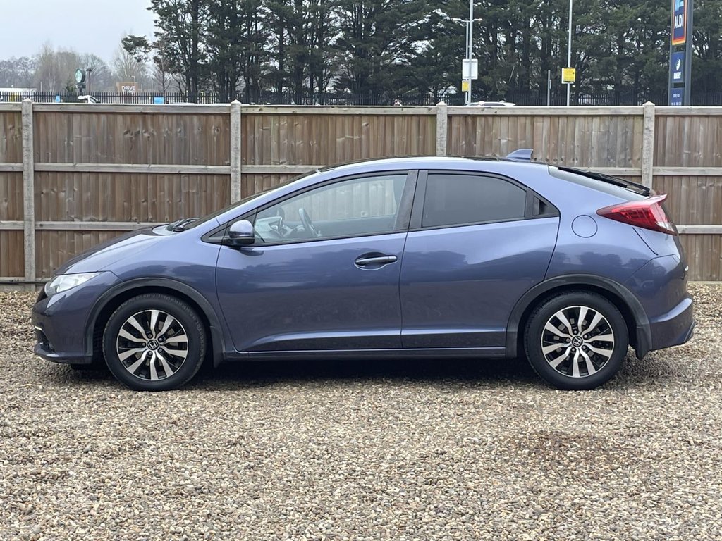 Used Honda Civic 2014 for sale - 77327898: Photo 2