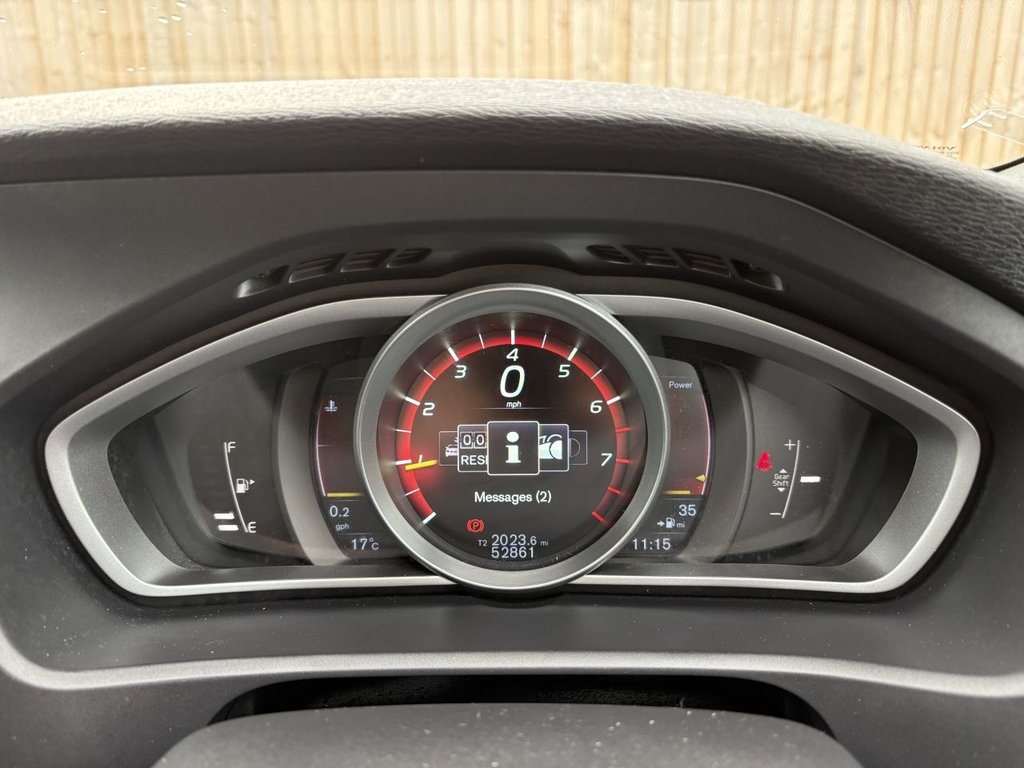 Used Volvo V40 2015 for sale - 75923943: Photo 16