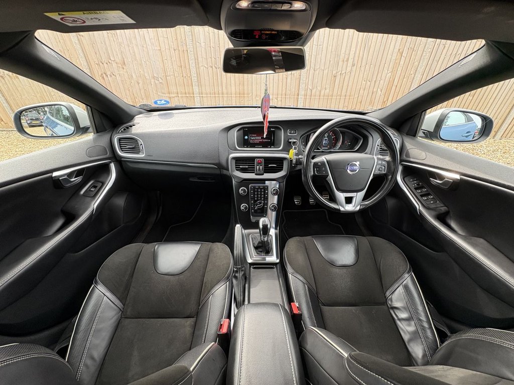 Used Volvo V40 2015 for sale - 75923943: Photo 9