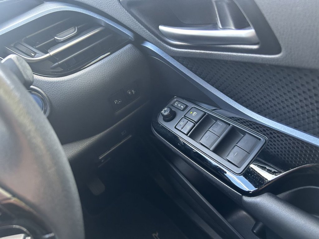 Used Toyota C-HR 2022 for sale - 76385878: Photo 15