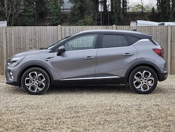 Used Renault Captur 2023 for sale - 78256240: Photo