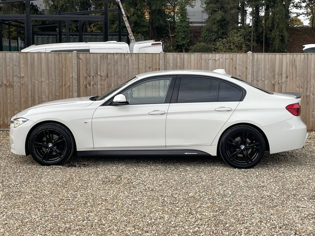Used BMW 3 Series 2018 for sale - 76333310: Photo 2