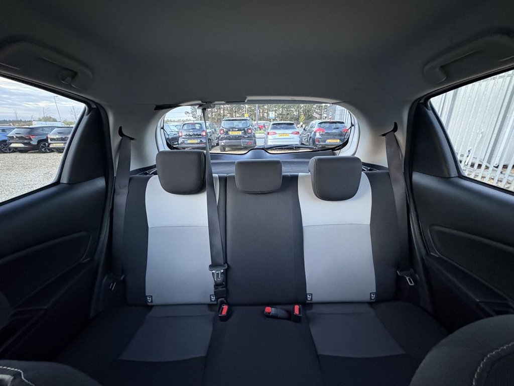 Used Toyota Yaris 2017 for sale - 76367414: Photo 10
