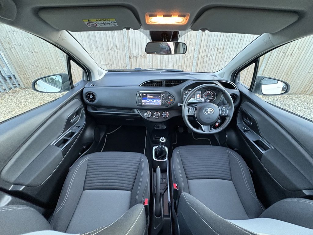 Used Toyota Yaris 2017 for sale - 76367414: Photo 9