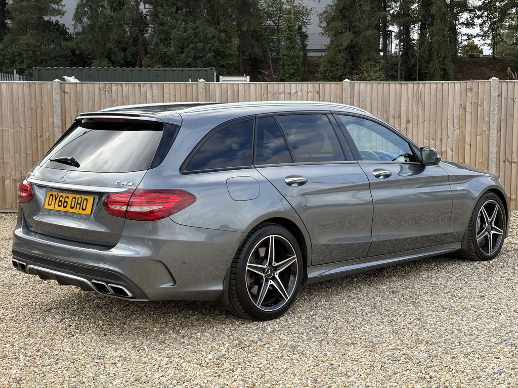 Used Mercedes-Benz C Class 2016 for sale - 77879411: Photo 5