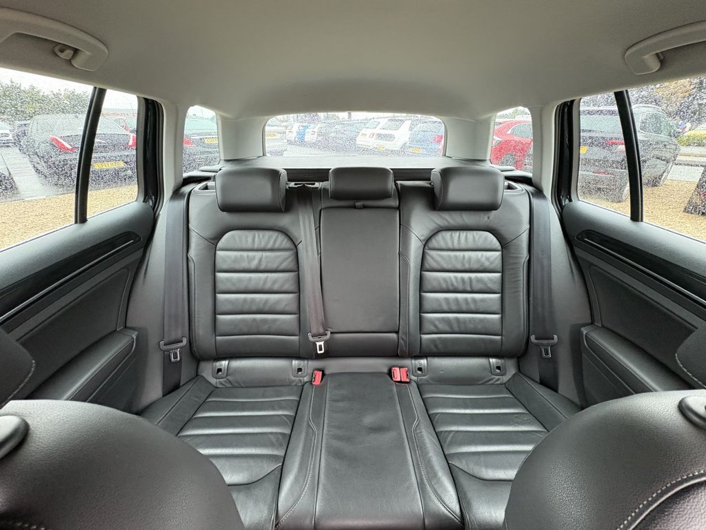 Used Volkswagen Golf 2014 for sale - 76245485: Photo 10