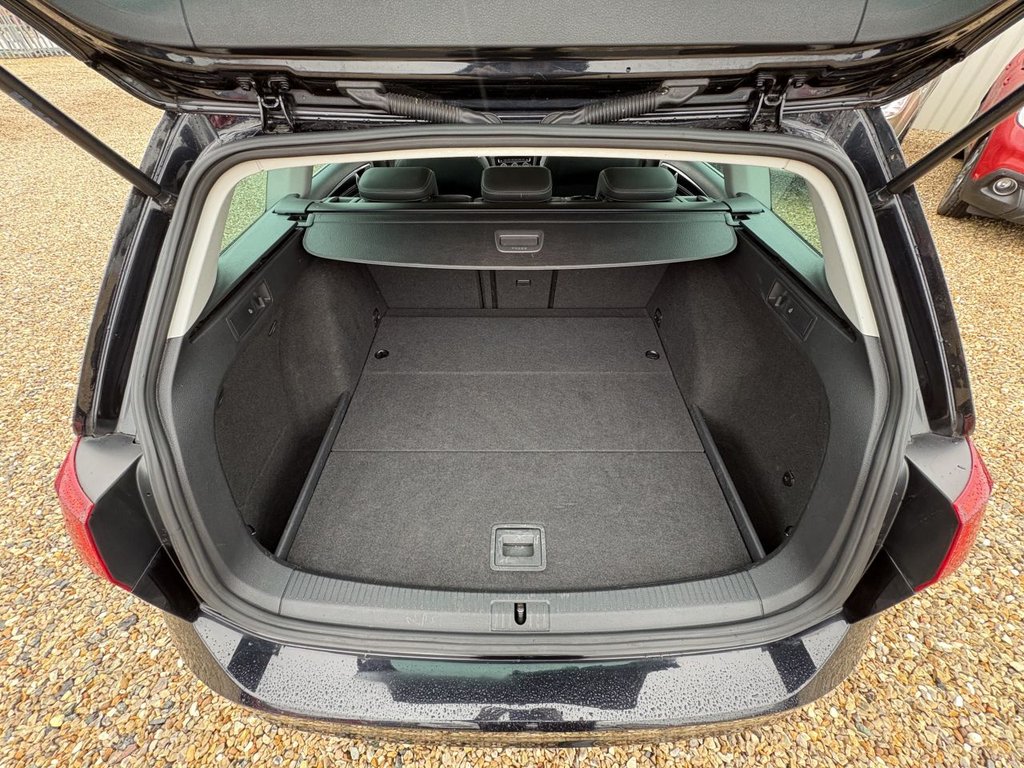 Used Volkswagen Golf 2014 for sale - 76245485: Photo 11