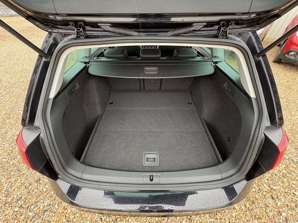 Used Volkswagen Golf 2014 for sale - 76245485: Photo 11