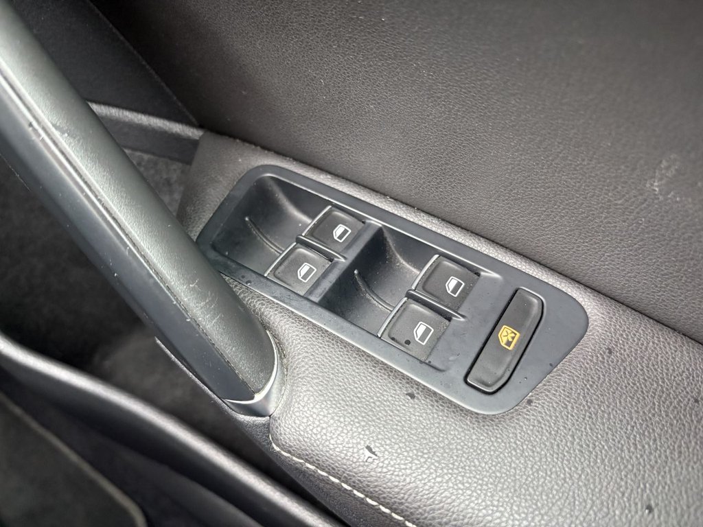 Used Volkswagen Golf 2014 for sale - 76245485: Photo 13