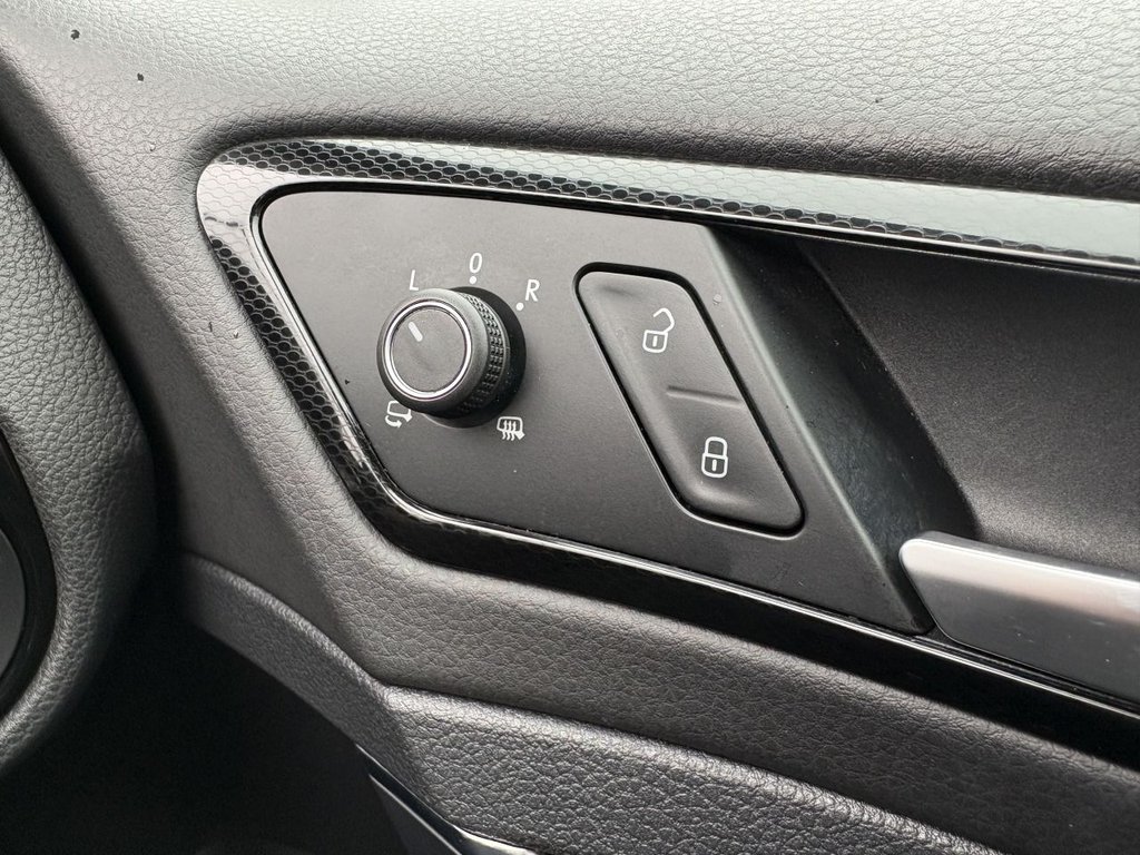 Used Volkswagen Golf 2014 for sale - 76245485: Photo 14