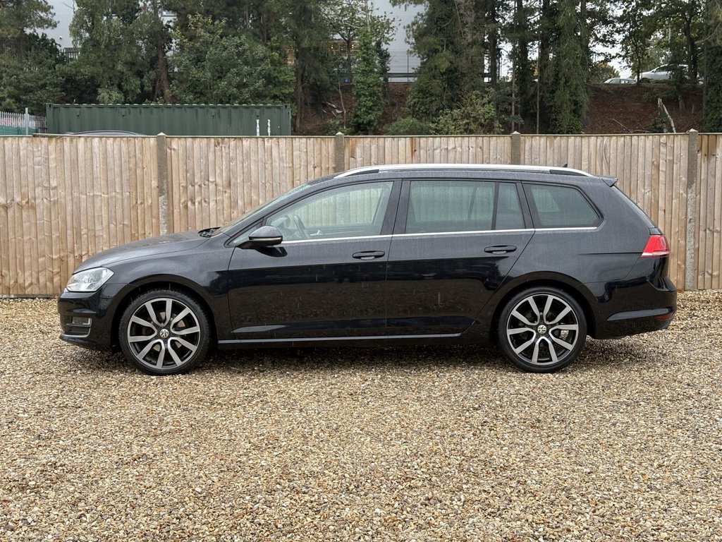 Used Volkswagen Golf 2014 for sale - 76245485: Photo 2