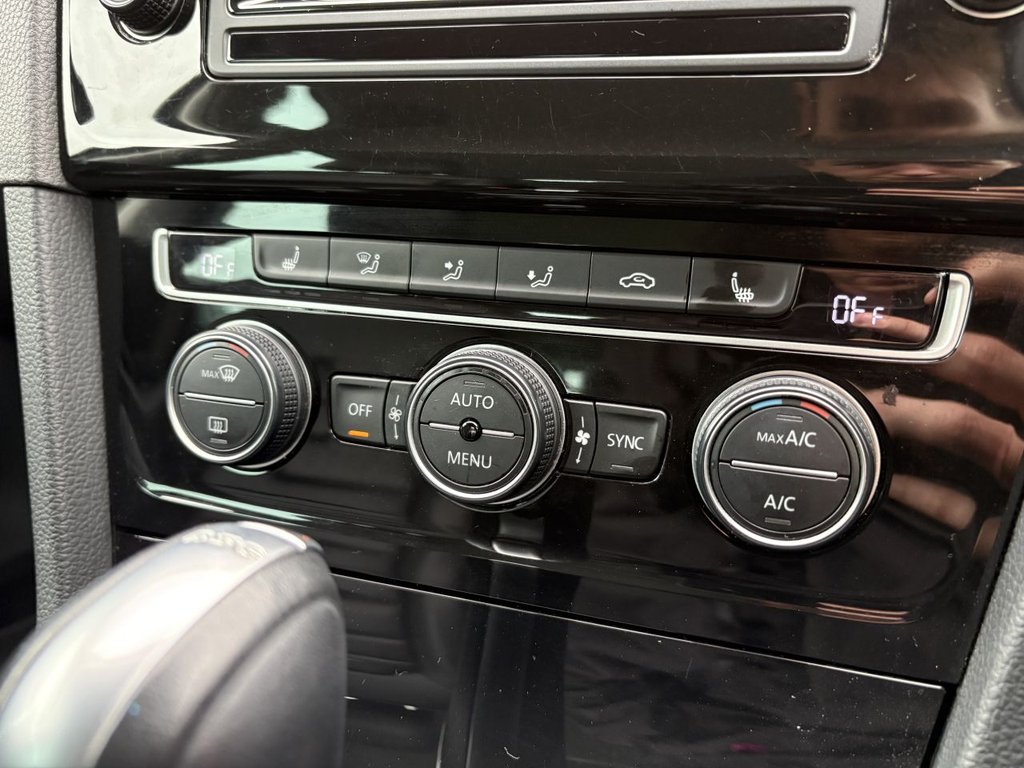 Used Volkswagen Golf 2014 for sale - 76245485: Photo 21